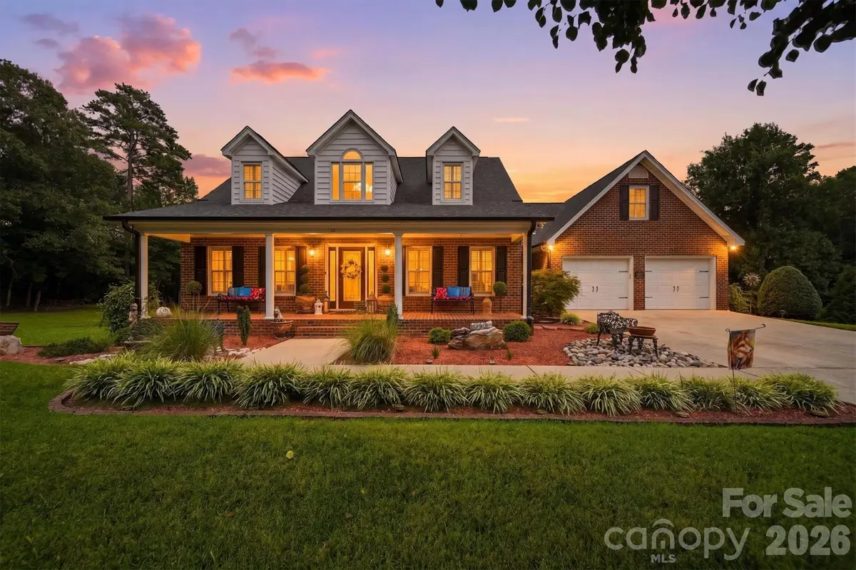 85 Charleston Court, Hickory, NC 28601 - #1