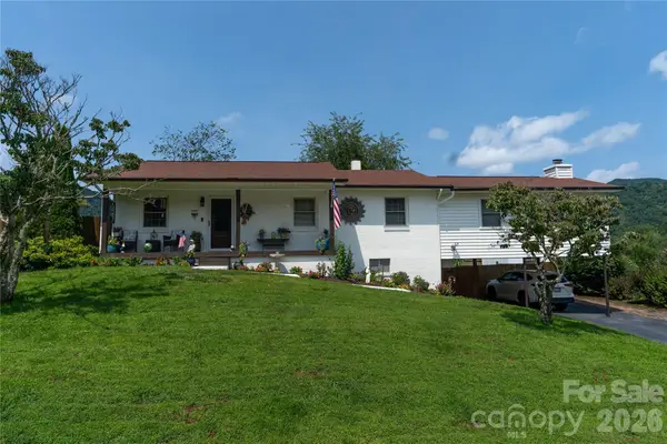 130 Beaverdam Heights Drive, Canton, NC 28716