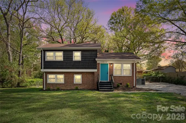 5412 Milhaven Lane, Charlotte, NC 28269