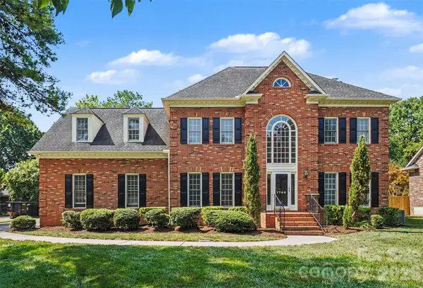 7708 Red Oak Lane, Charlotte, NC 28226