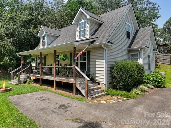 14 Folsom Drive, Candler, NC 28715
