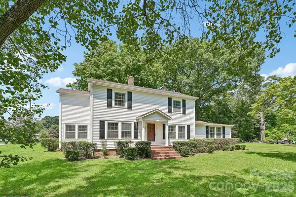 305 E Church Street, Troutman, NC 28166