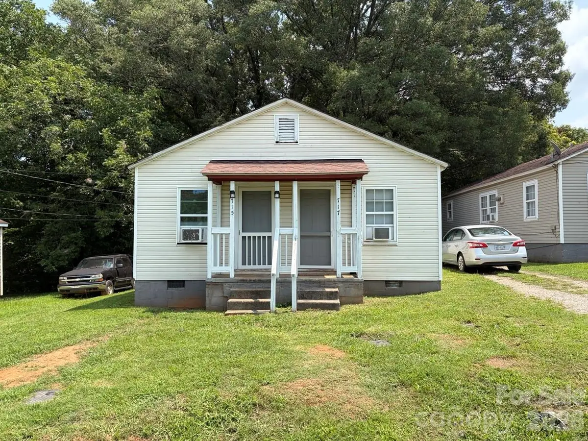 715 Hunt Street, Statesville, NC 28677 - #1