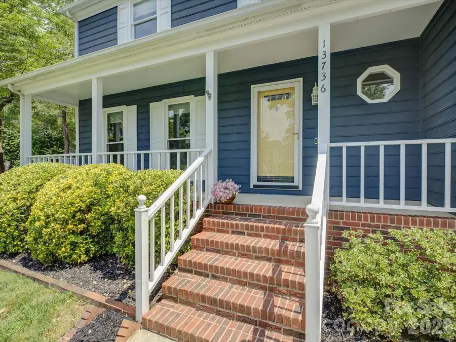 13736 Strathaven Drive, Matthews, NC 28105 - #2