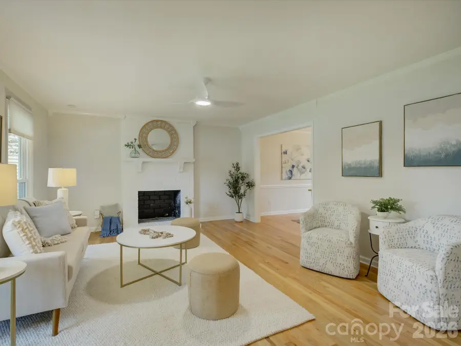 13736 Strathaven Drive, Matthews, NC 28105 - #3