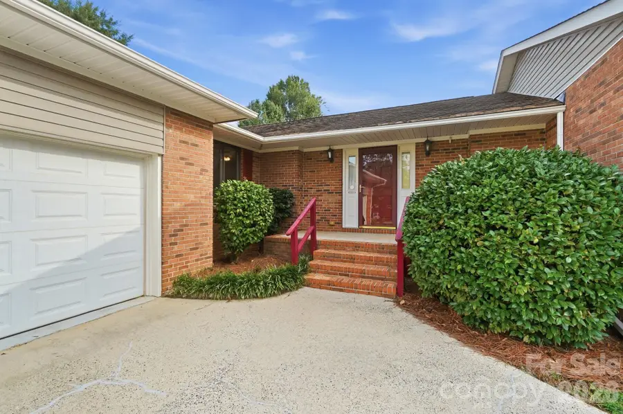 197 Park Road, Mount Holly, NC 28120 - #3