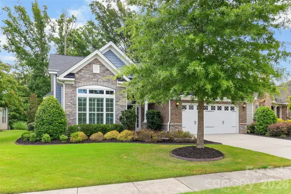 17232 Coves Edge Lane, Charlotte, NC 28278