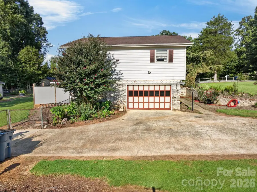 2661 Tiffany Street, Conover, NC 28613 - #3
