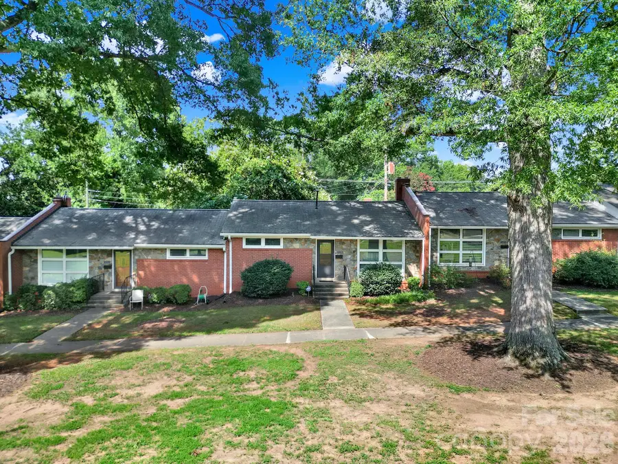 4511 Woodlark Lane, Charlotte, NC 28211 - #2