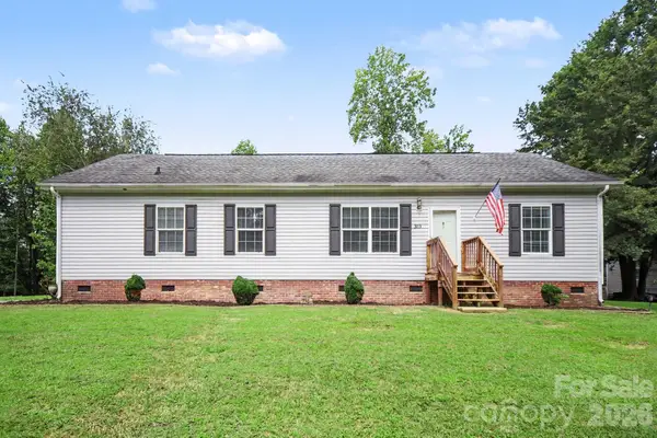 303 Hardin Circle, Grover, NC 28073