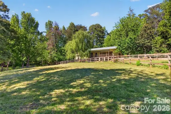 3205 Collinsville Road, Columbus, NC 28722