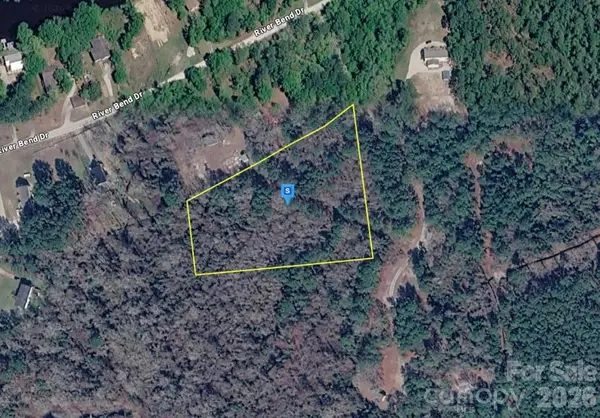 1800 River Bend Drive, Burgaw, NC 28425