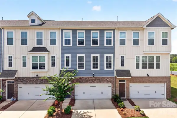 6981 Waterstone Drive, Sherrills Ford, NC 28673