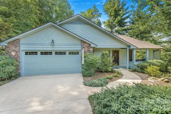 31 Hillcreek Drive, Asheville, NC 28804
