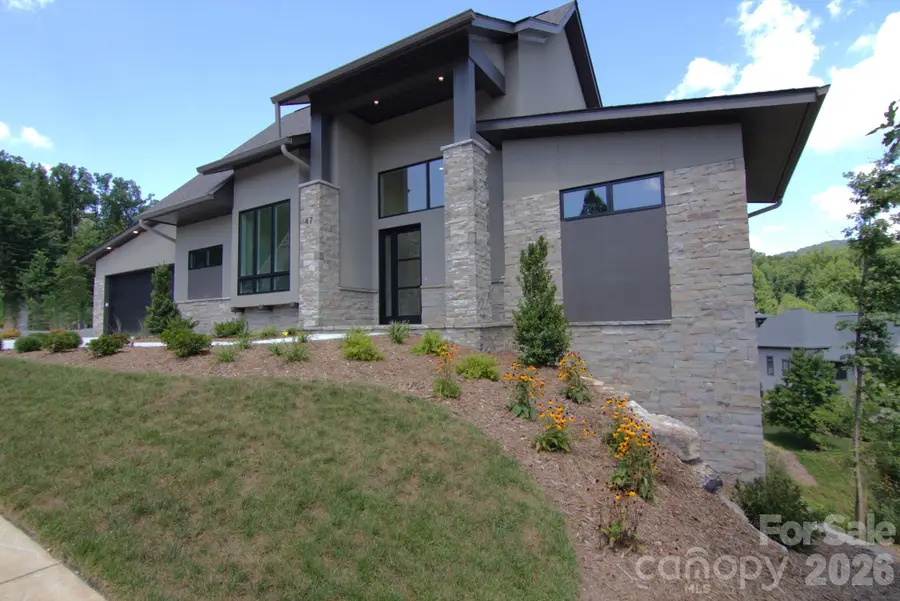 47 Versailles Lane, Asheville, NC 28804 - #2
