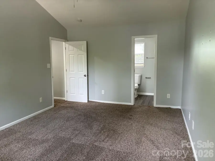 9500 Pondside Lane, Charlotte, NC 28213 - #2
