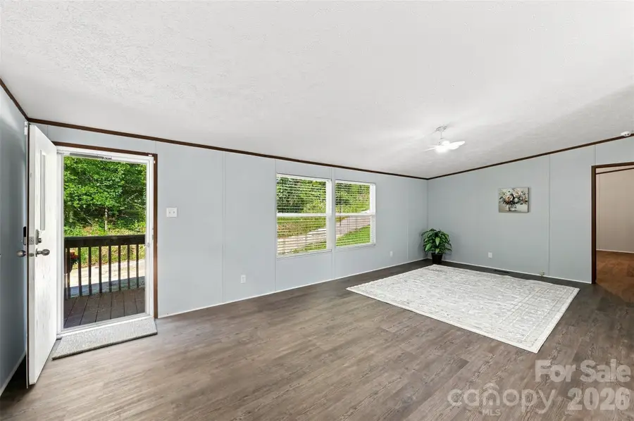 4782 29th Street Drive Ne, Hickory, NC 28601 - #3