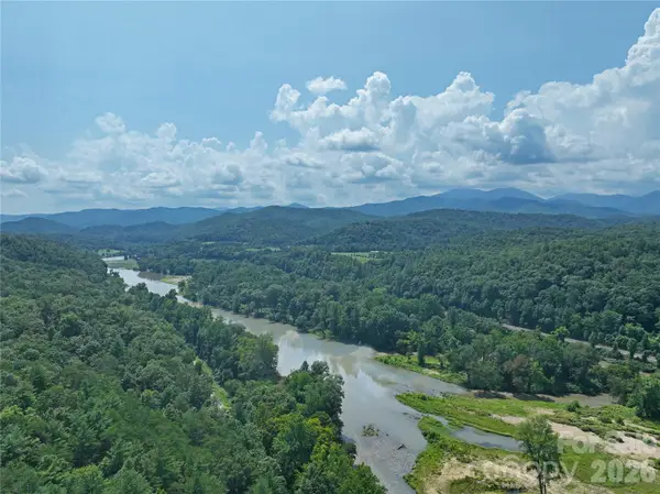 6080 River Road, Hot Springs, NC 28743