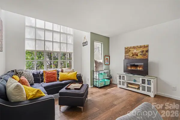 415 W 7th Street #Unit F, Charlotte, NC 28202