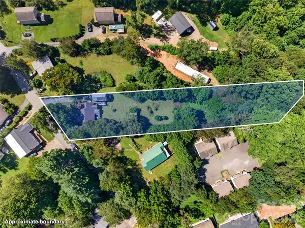21 Maple Avenue, Candler, NC 28715