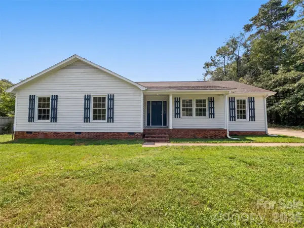 4202 Wrentree Drive, Dallas, NC 28034