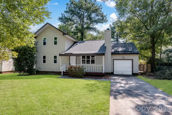 5300 Rolling Oak Lane, Charlotte, NC 28227