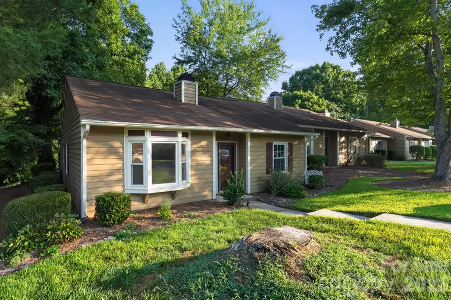 8316 Summerglen Circle, Charlotte, NC 28227 - #2