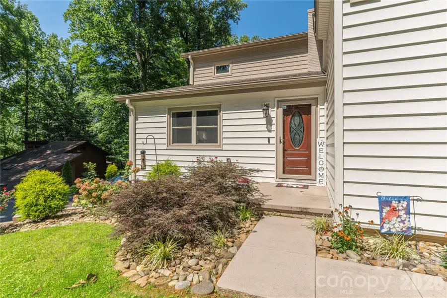 115 Hazelview Drive, Waynesville, NC 28786 - #2