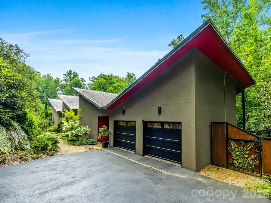 33 Robinson Creek Road, Asheville, NC 28803 - #2