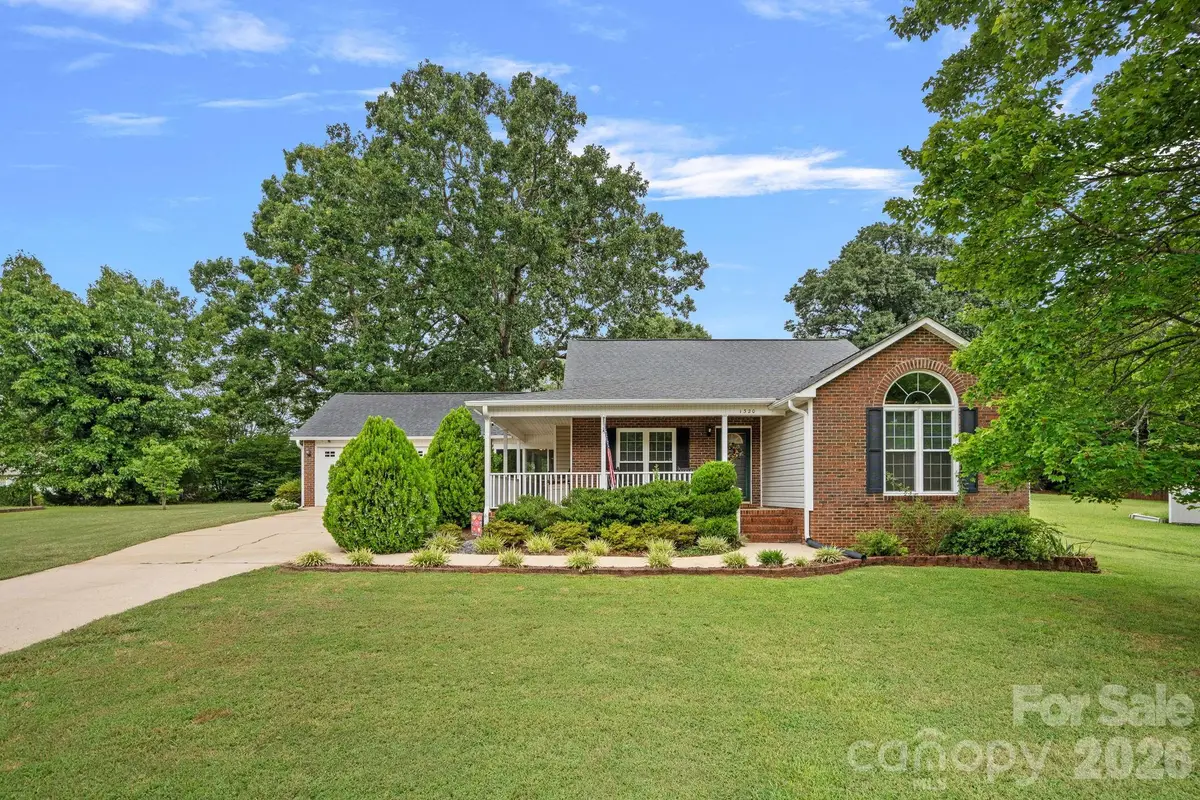 1320 Watts Drive, Charlotte, NC 28216 - #1