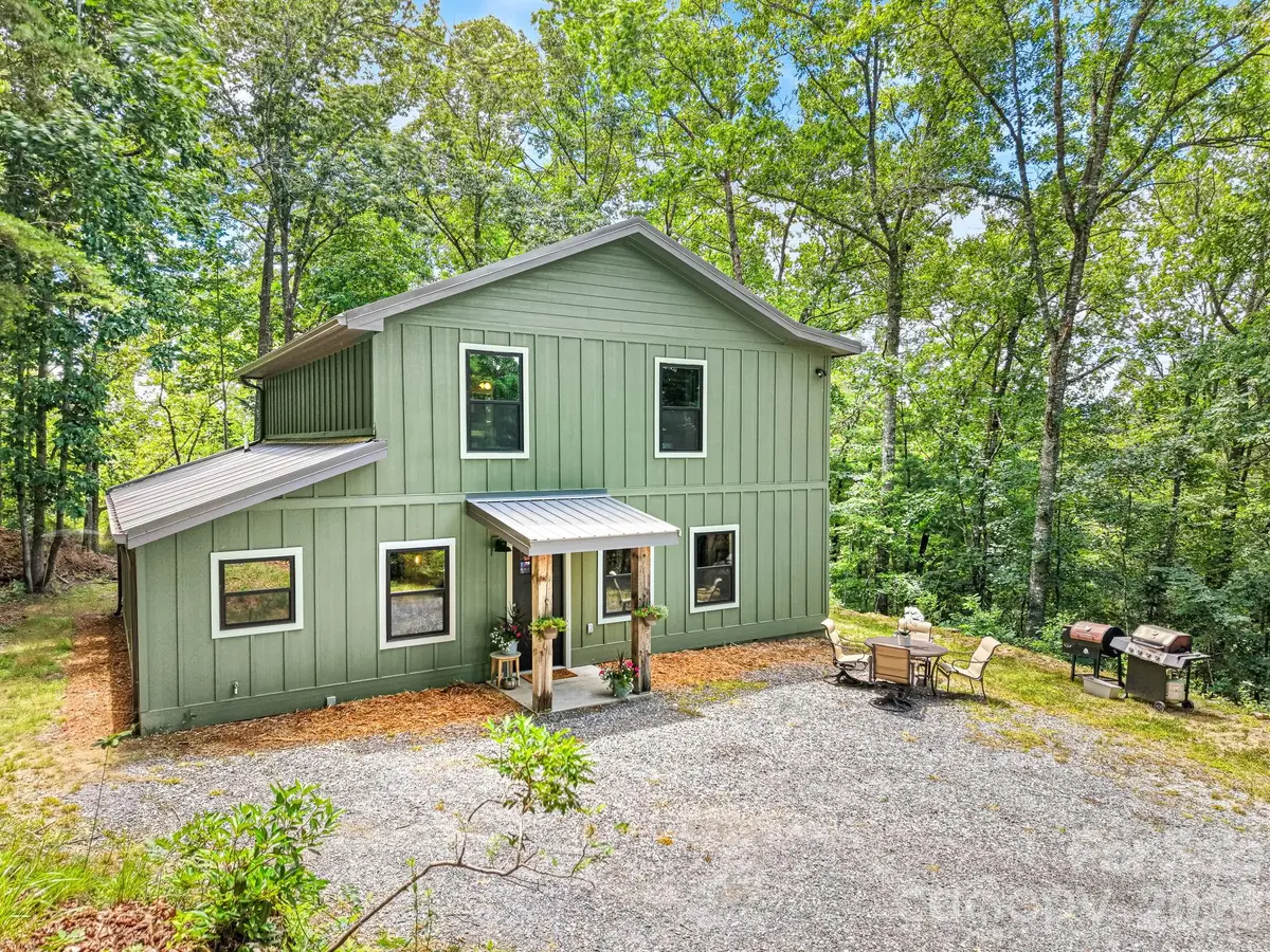 431 Judds Trail, Franklin, NC 28734 - #1