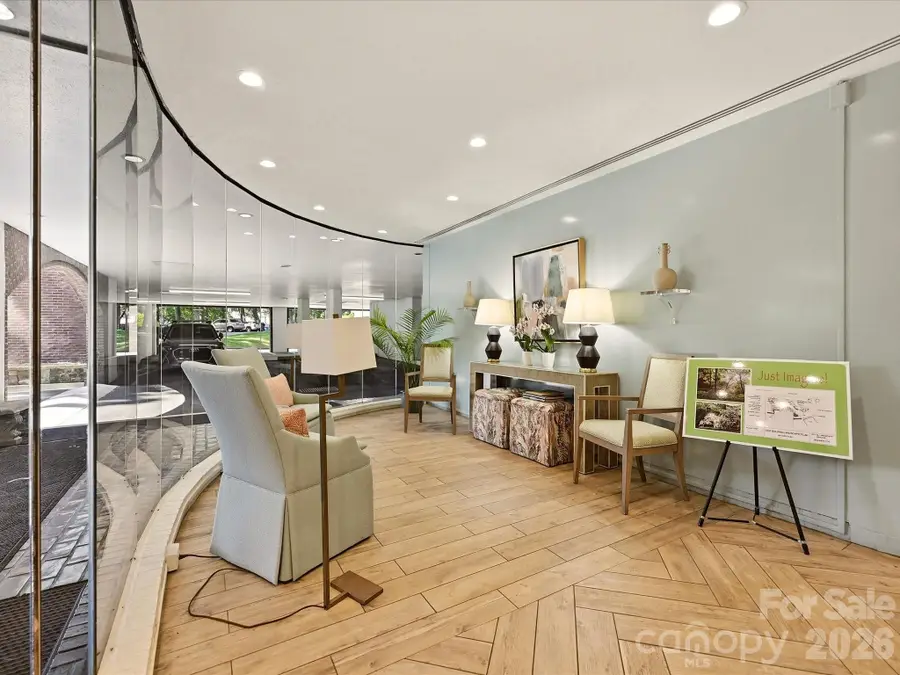 806 Cherokee Road, Charlotte, NC 28207 - #3