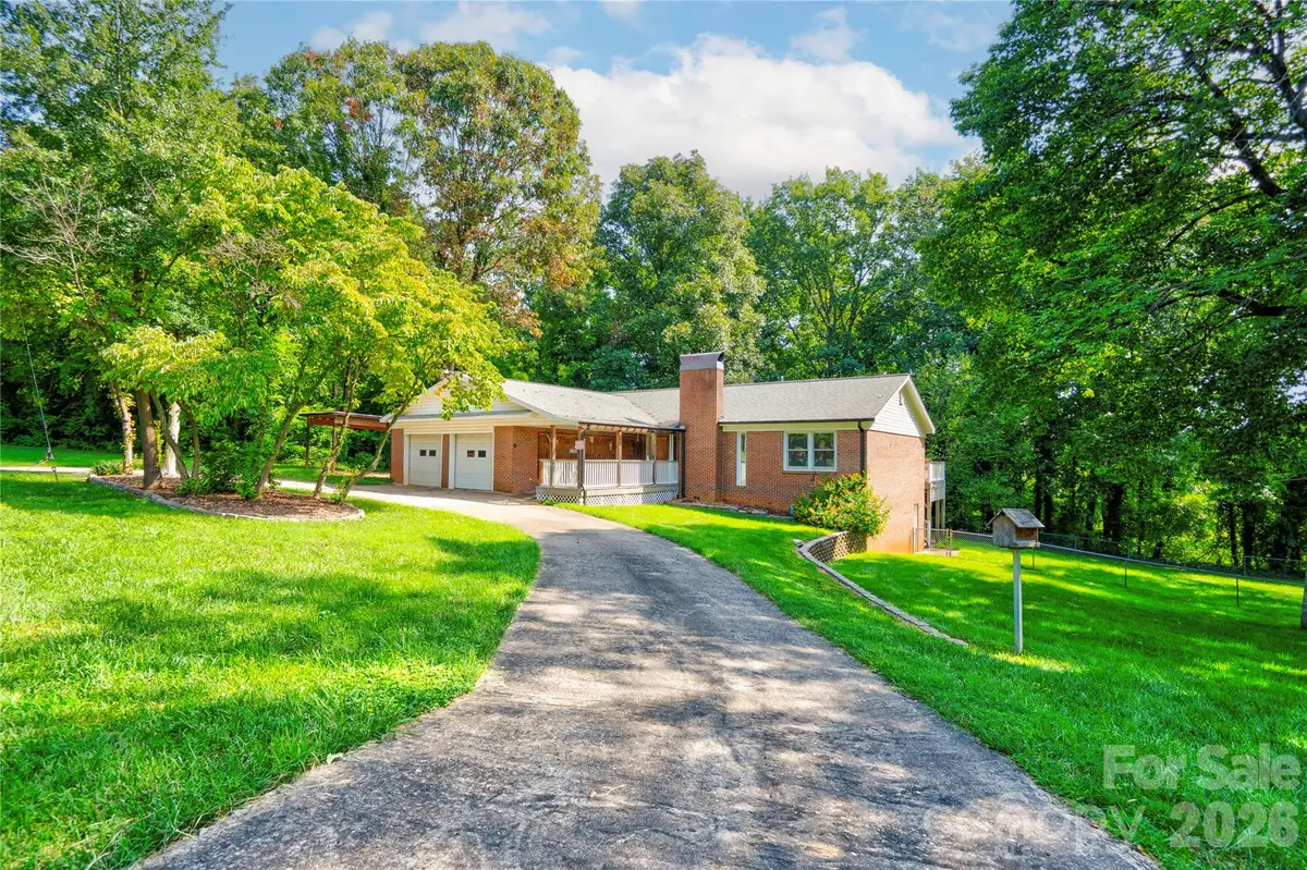 1208 N Piedmont Avenue, Kings Mountain, NC 28086 - #1