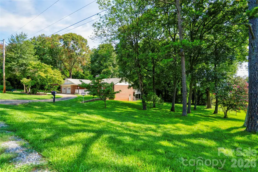 1208 N Piedmont Avenue, Kings Mountain, NC 28086 - #2