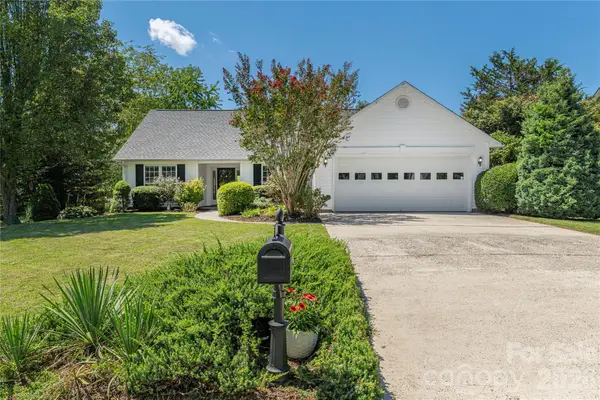 328 Planters Creek Road, Fletcher, NC 28732