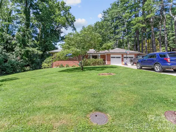 38 Crowell Road, Asheville, NC 28806