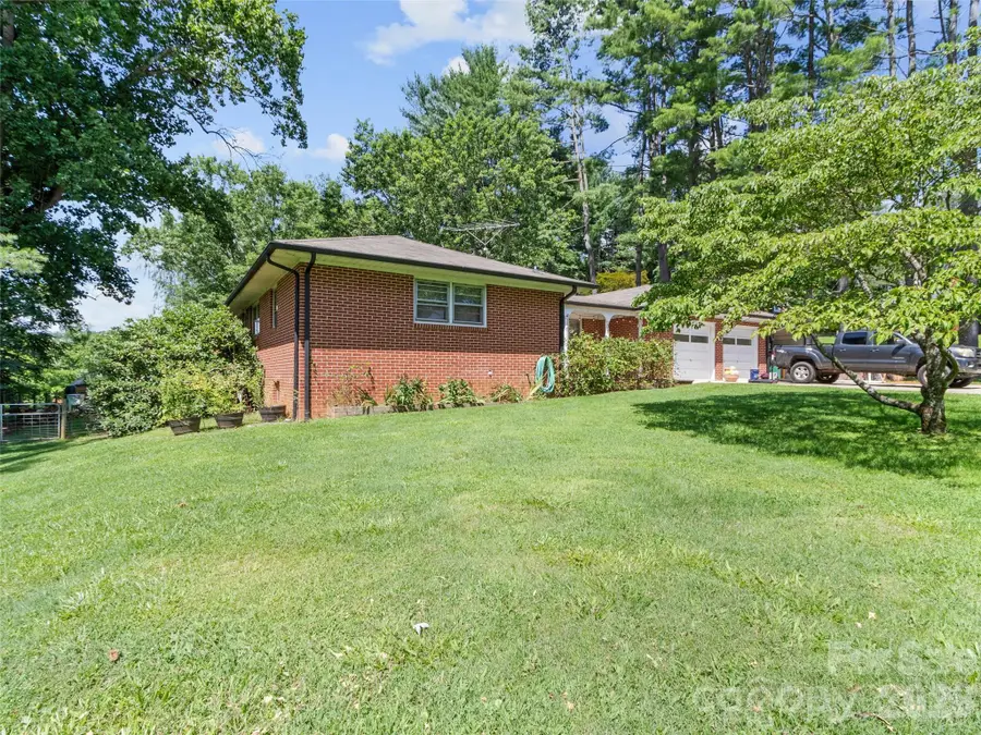 38 Crowell Road, Asheville, NC 28806 - #3
