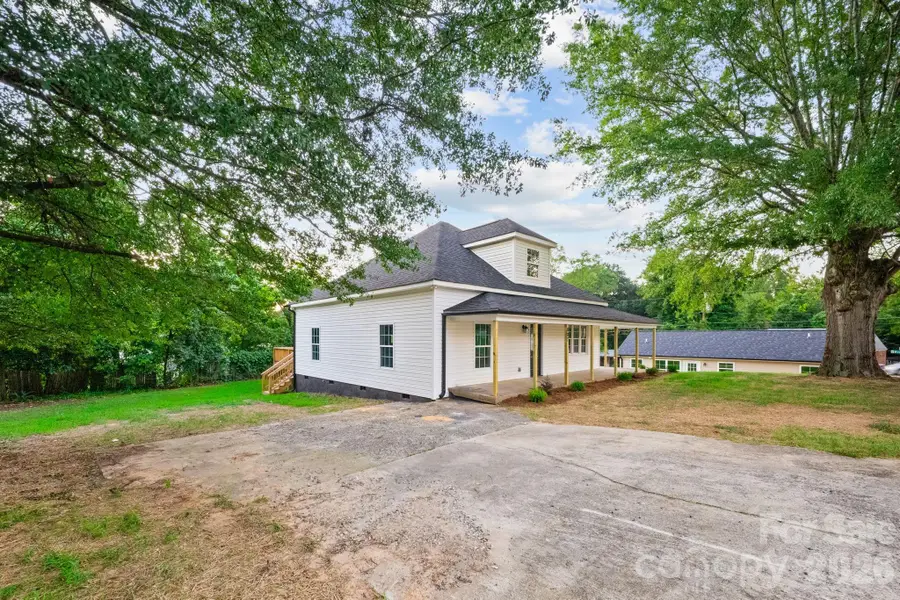 807 N Walnut Street, Kannapolis, NC 28081 - #2