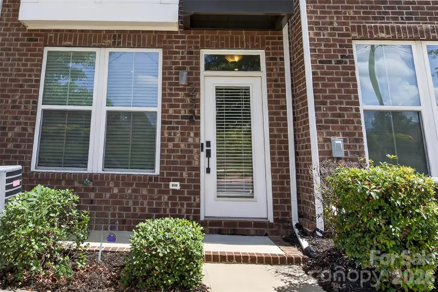 252 Parkwood Avenue, Charlotte, NC 28206 - #2