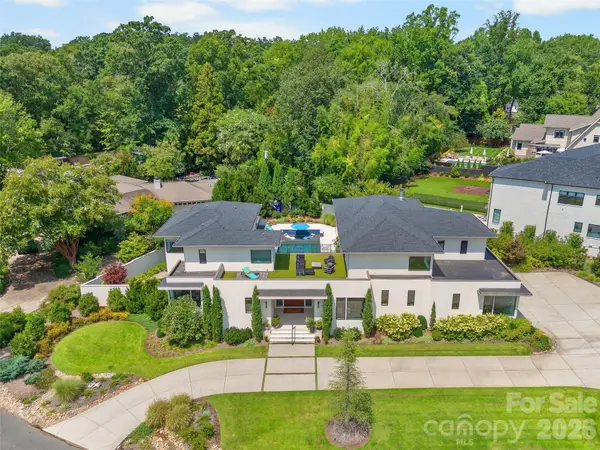 316 Mammoth Oaks Drive, Charlotte, NC 28270