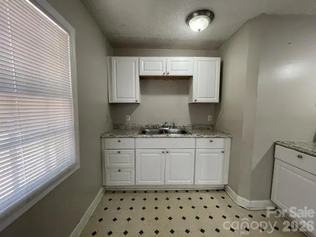 909 Carrington Drive, Charlotte, NC 28214 - #3