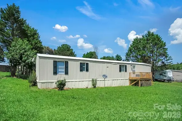 6584 Deerwood Trail, Vale, NC 28168