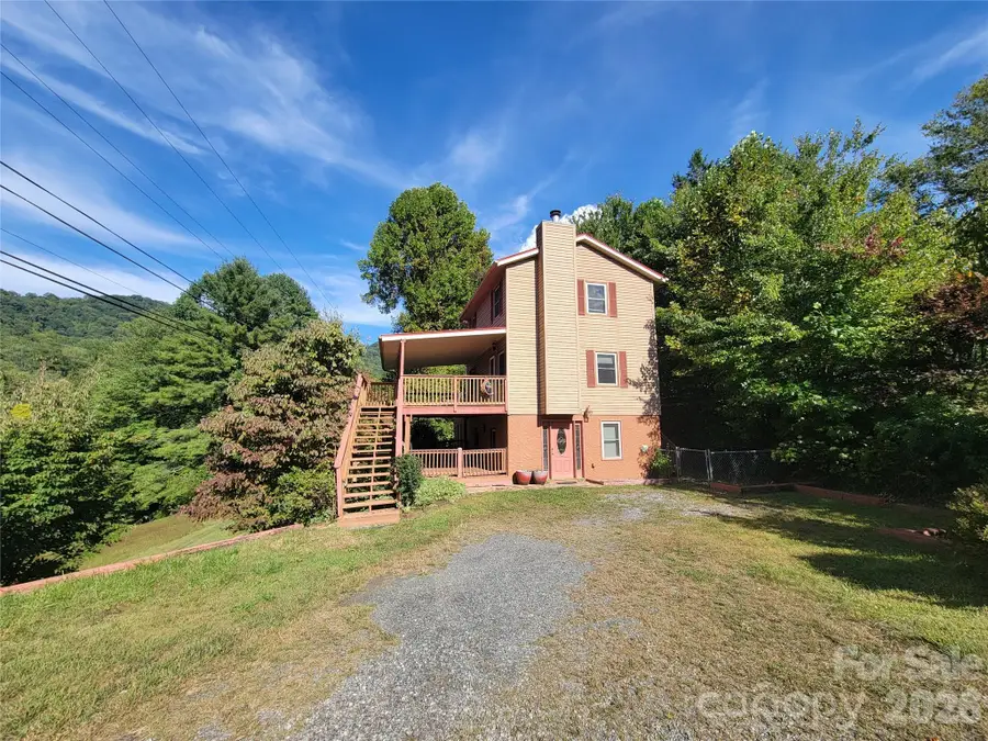 507 Utah Mountain Road, Waynesville, NC 28785 - #2