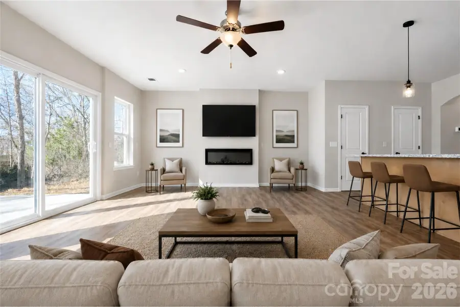 5913 Wallace Avenue, Charlotte, NC 28227 - #3