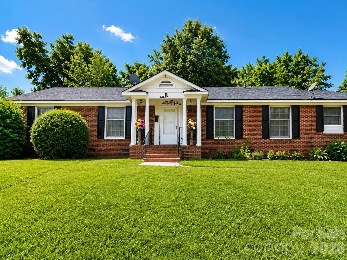 6834 Woodstream Drive, Charlotte, NC 28210 - #1