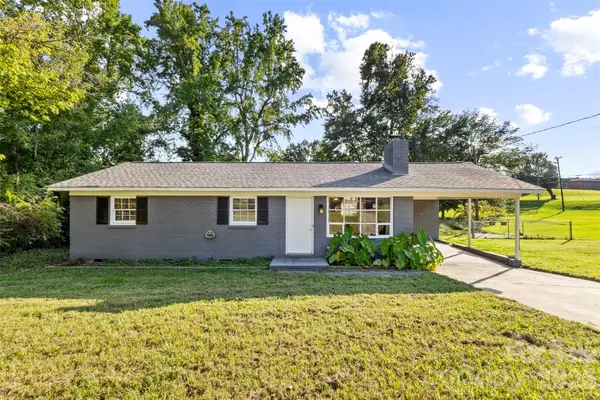 102 Central Avenue, Bessemer City, NC 28016