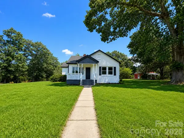 302 S Myrtle School Road, Gastonia, NC 28052