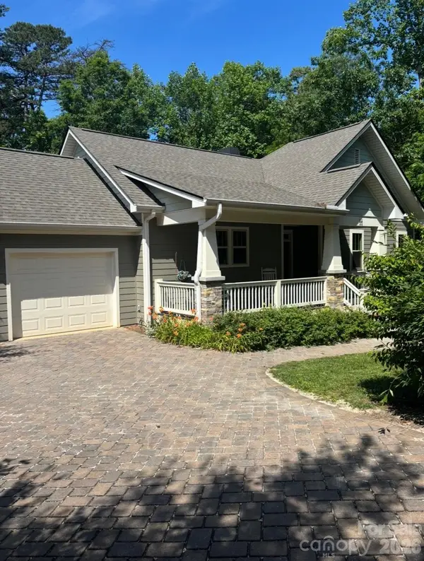33 Gray Duster Circle, Biltmore Lake, NC 28715