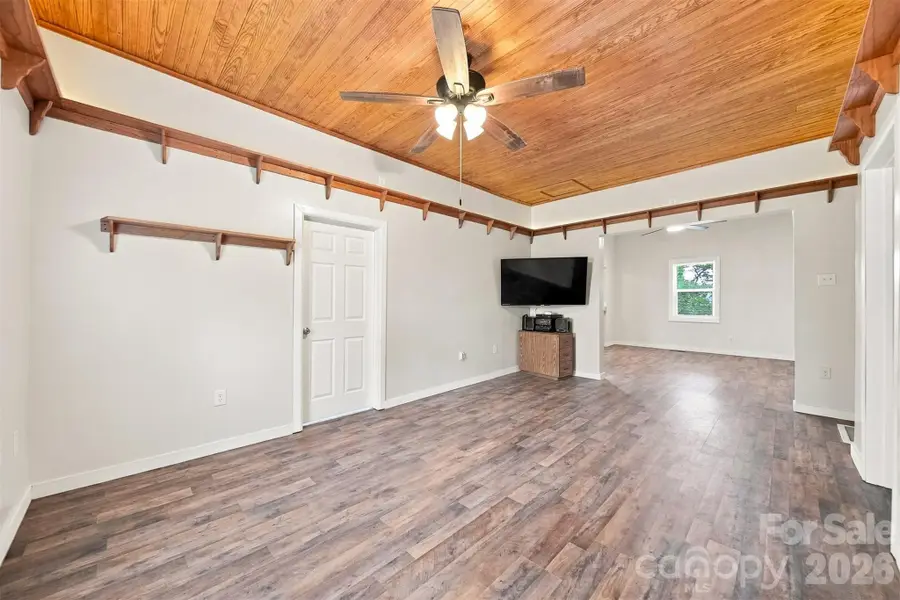1115 Lenoir Avenue Sw, Lenoir, NC 28645 - #3