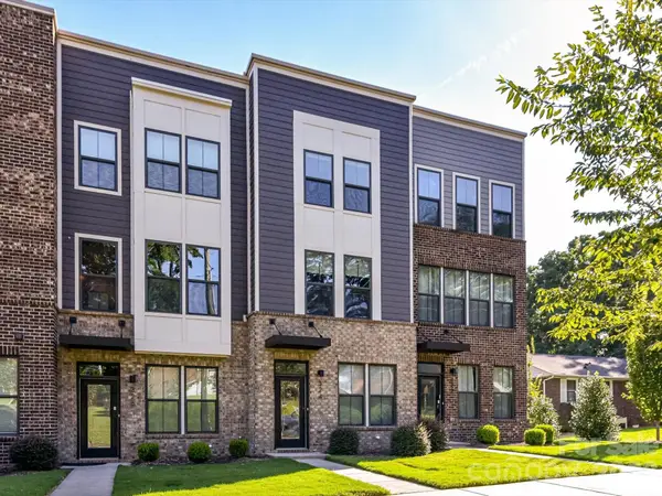 324 Yorkshire Drive, Charlotte, NC 28217
